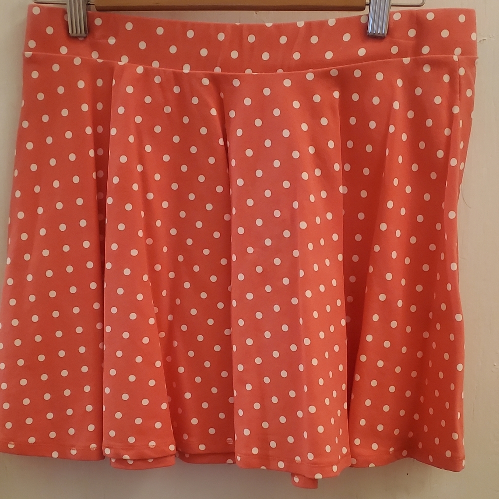 Pink skirt w white polka dots